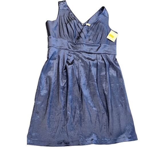 Calvin Klein Women's Grey Taffeta Empire Waist Pleated Dress - Picture 7 of 7